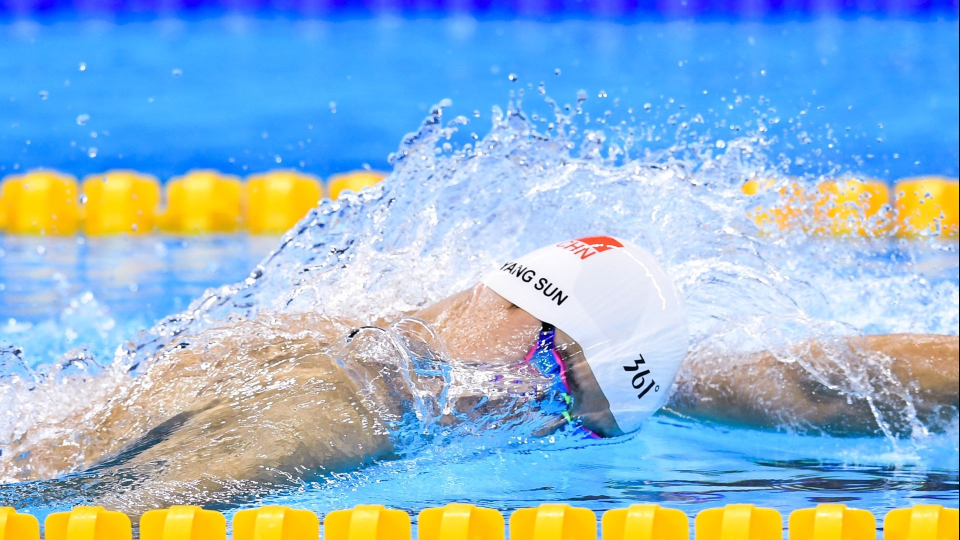 爱游戏智能体验-中国足球国家队体能训练方法引进国际先进理念,国足的体能